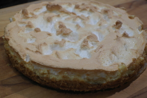 lemon meringue pie with biscuit base