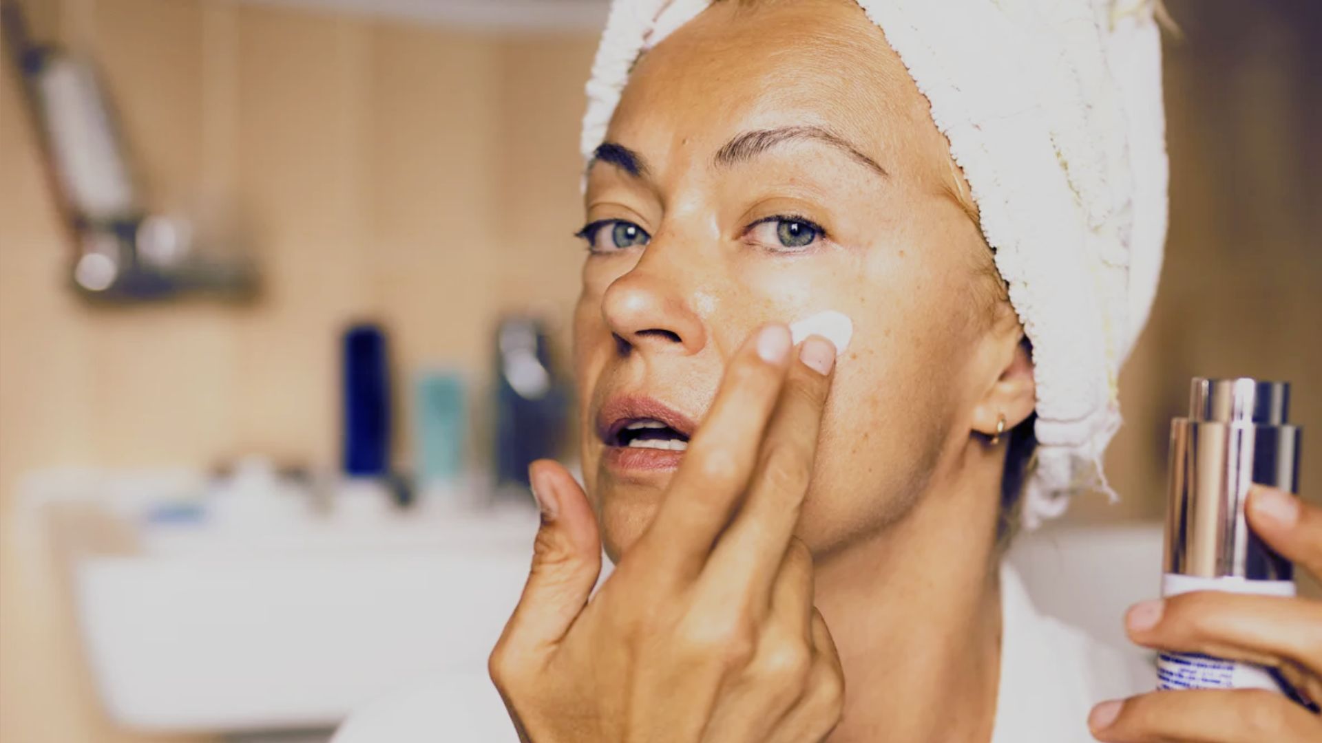Makeup Ingredients That May Affect Aging