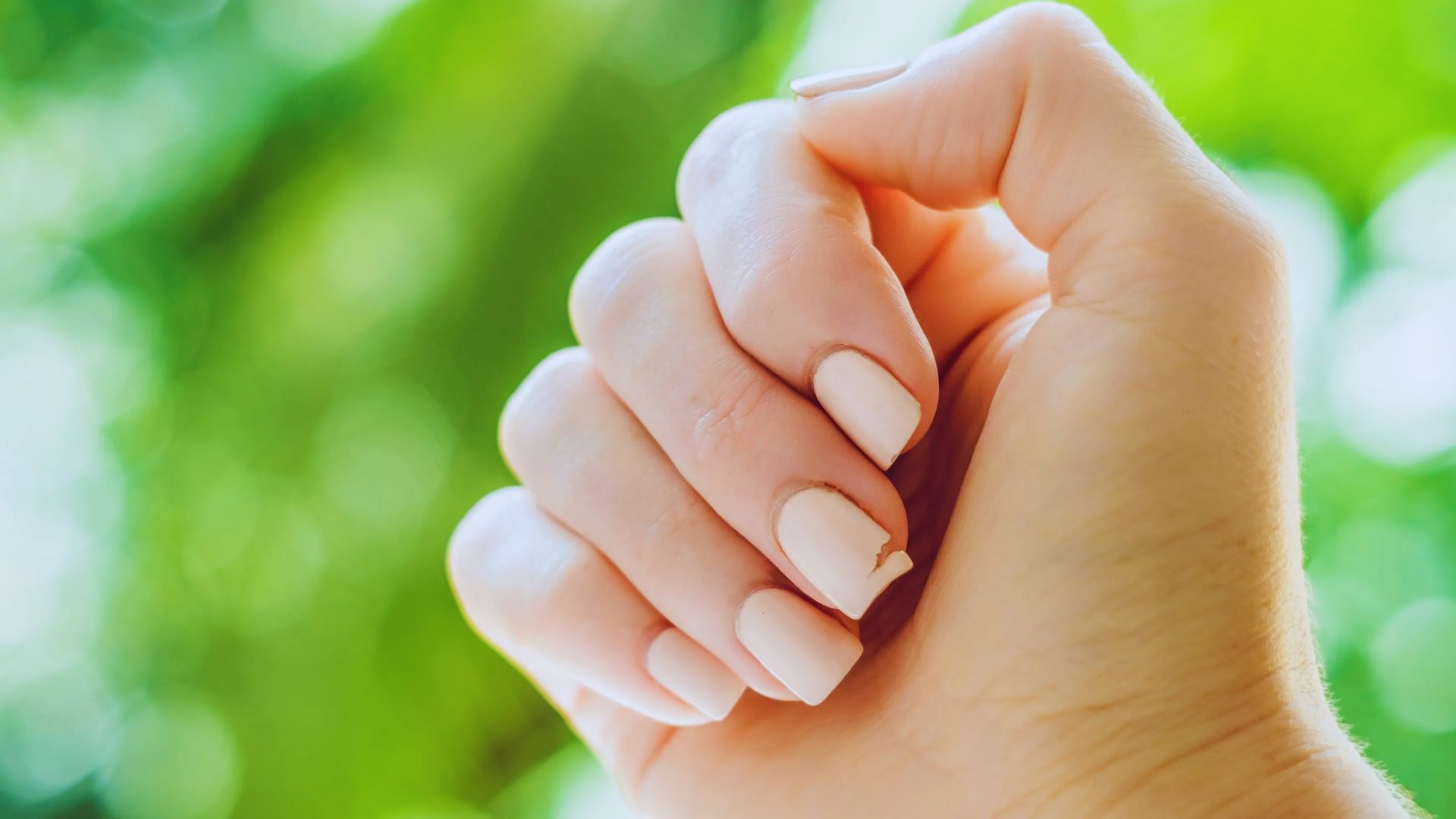 How to Repair a Split Nail at Home