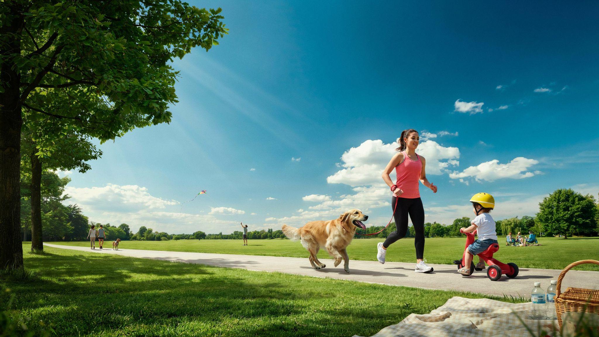 Understanding UV index 4 with moderate sunlight affecting skin during outdoor daytime activities.