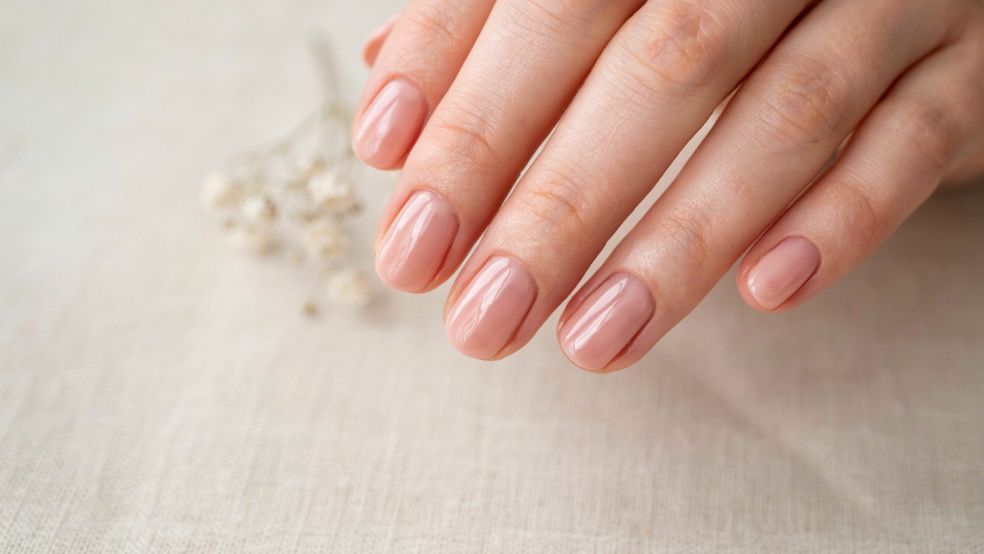 How to File Nails Round